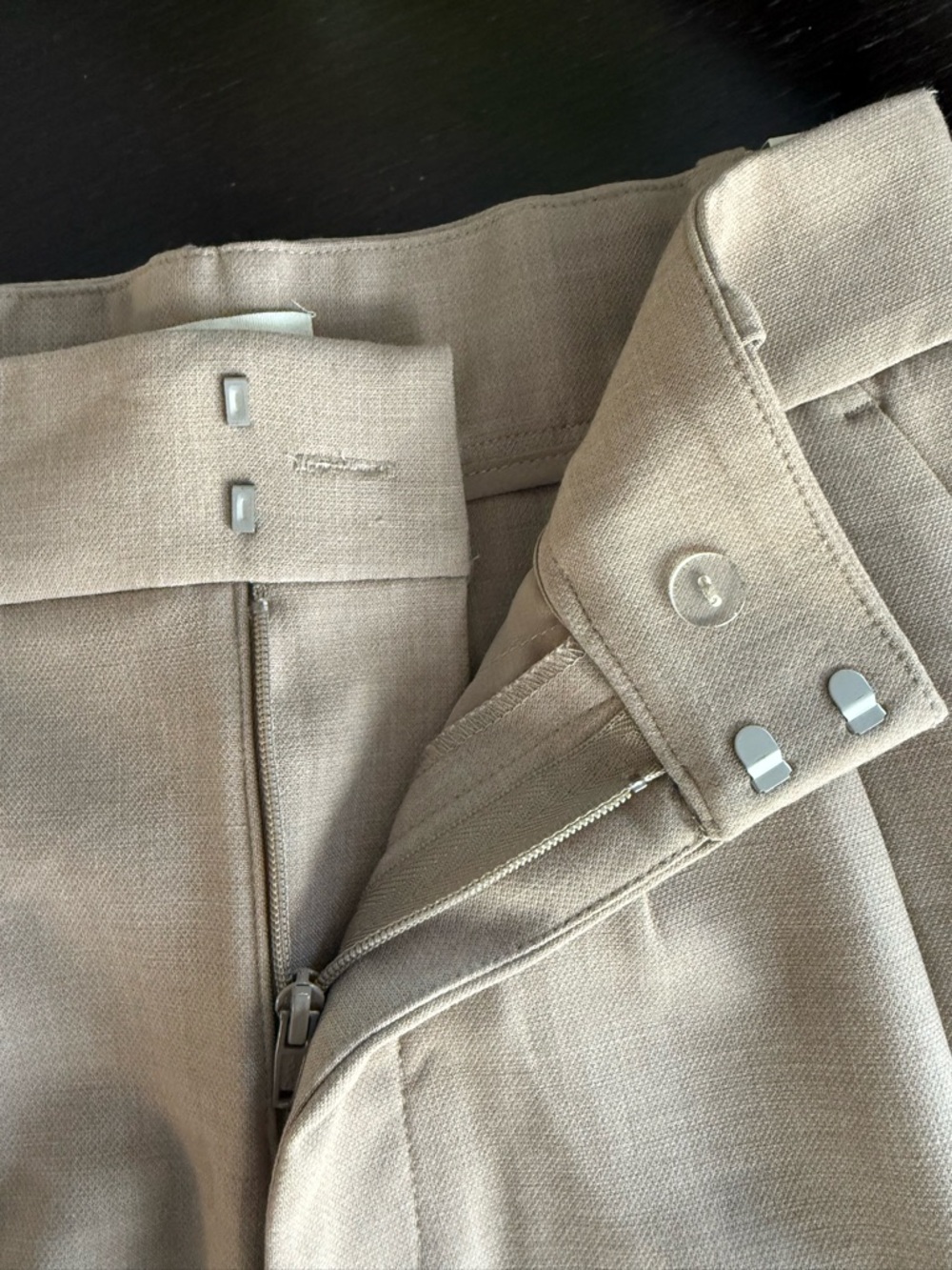 Abercrombie & Fitch Wide Leg Trousers in Taupe - Picture 6 of 6